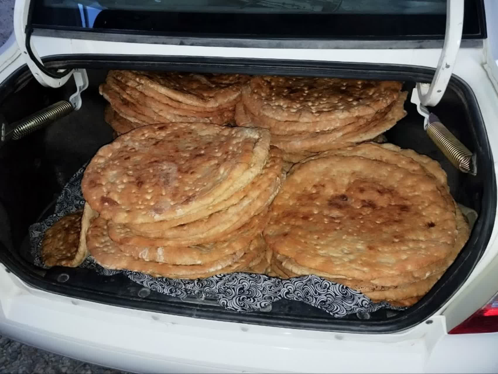 توزیع نان